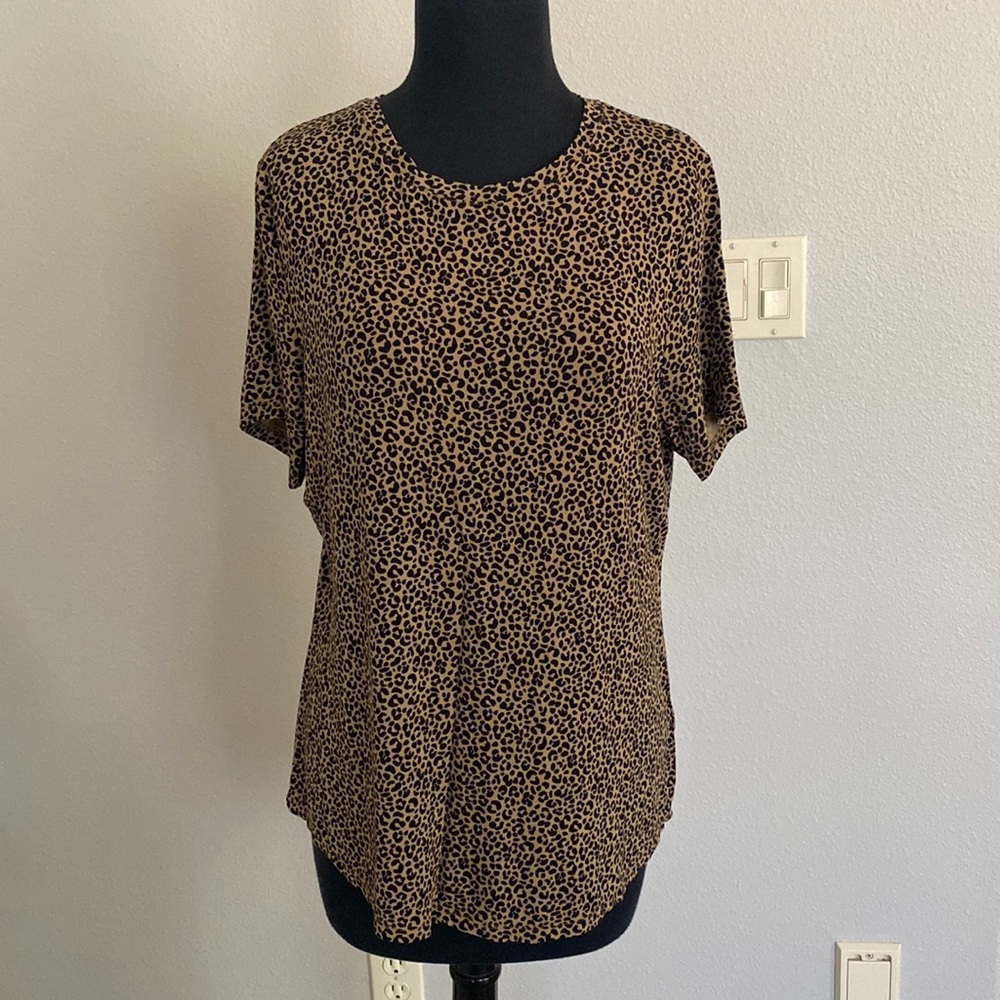 Cheetah print short sleeve tshirt